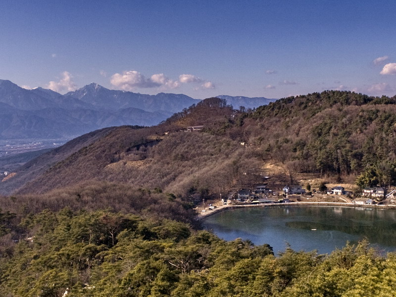 フォトギャラリー：甲斐駒ヶ岳と千代田湖